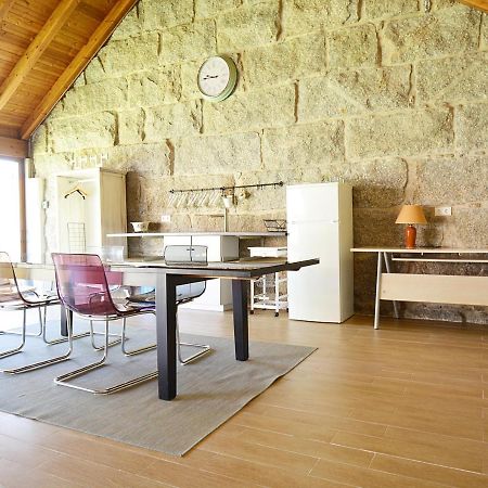 Galihost - Casa Con Precioso Jardin En Vilanova De Arousa Экстерьер фото