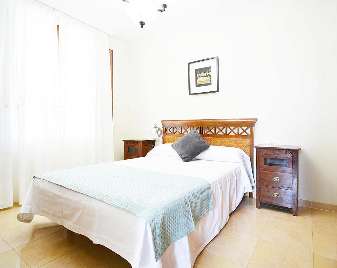 Galihost - Casa Con Precioso Jardin En Vilanova De Arousa Экстерьер фото