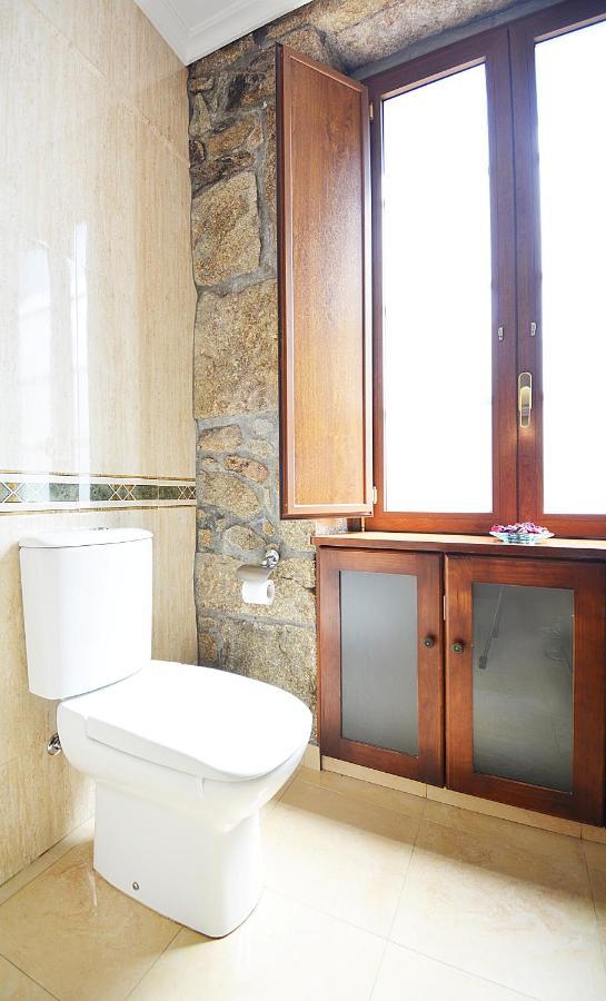 Galihost - Casa Con Precioso Jardin En Vilanova De Arousa Экстерьер фото
