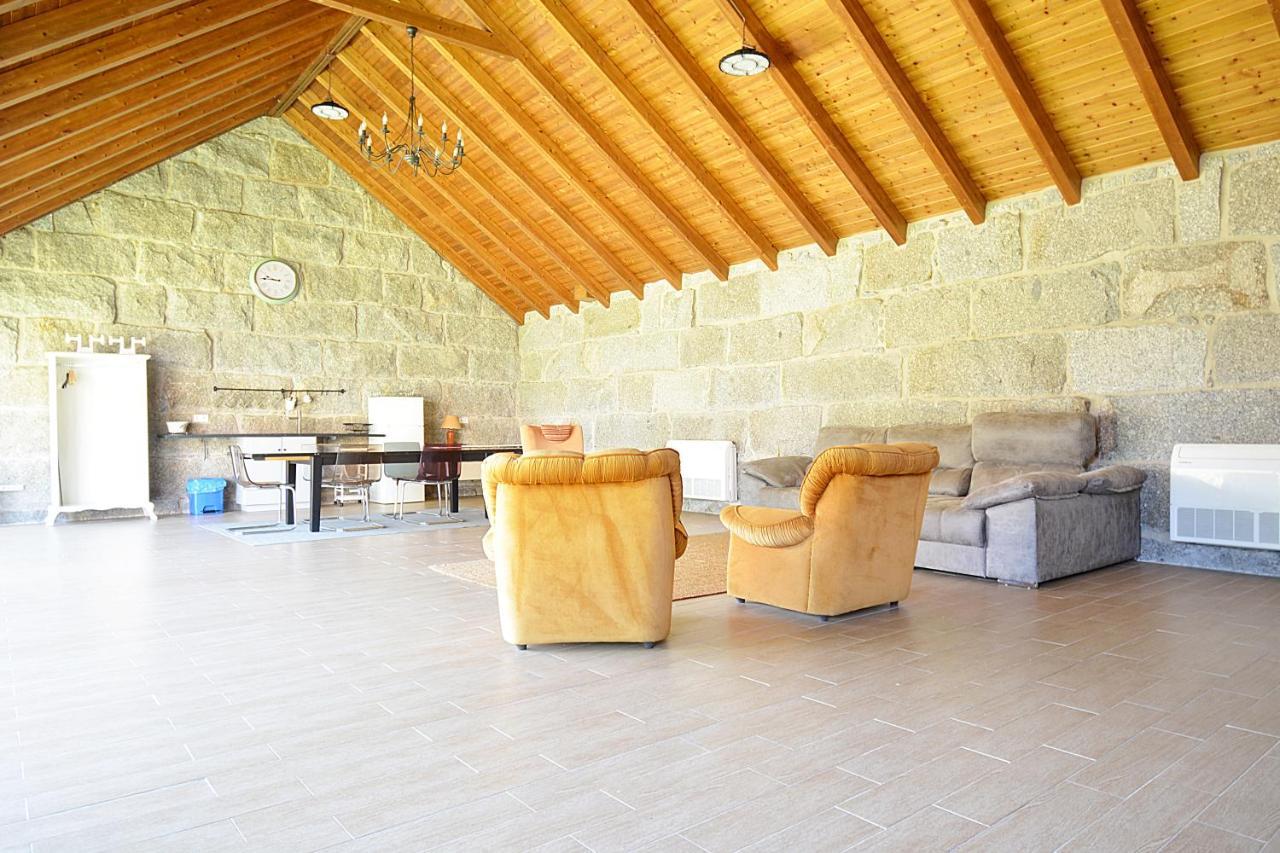 Galihost - Casa Con Precioso Jardin En Vilanova De Arousa Экстерьер фото